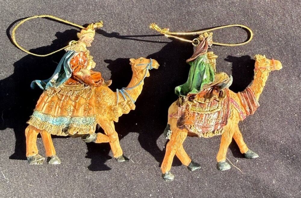 2 Vtg Bombay Company Nativity Wise Man Riding Camel Christmas Ornaments LO11/1
